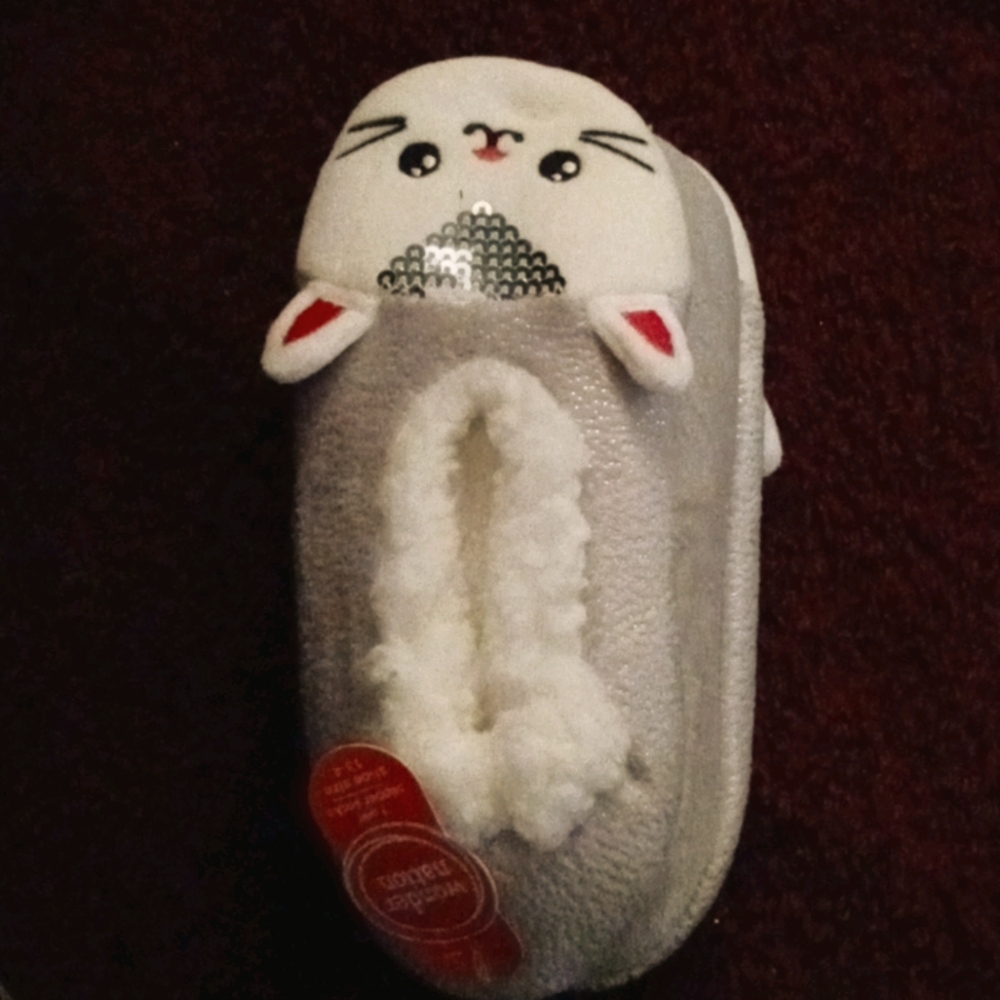 Girls slipper
